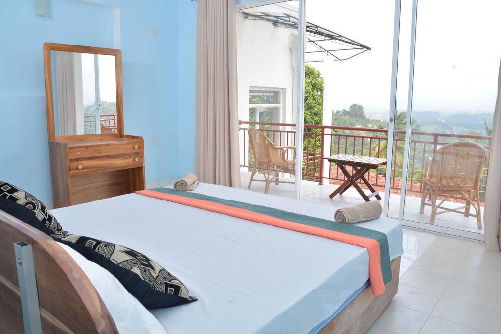 High View Homestay Kandy Værelse billede